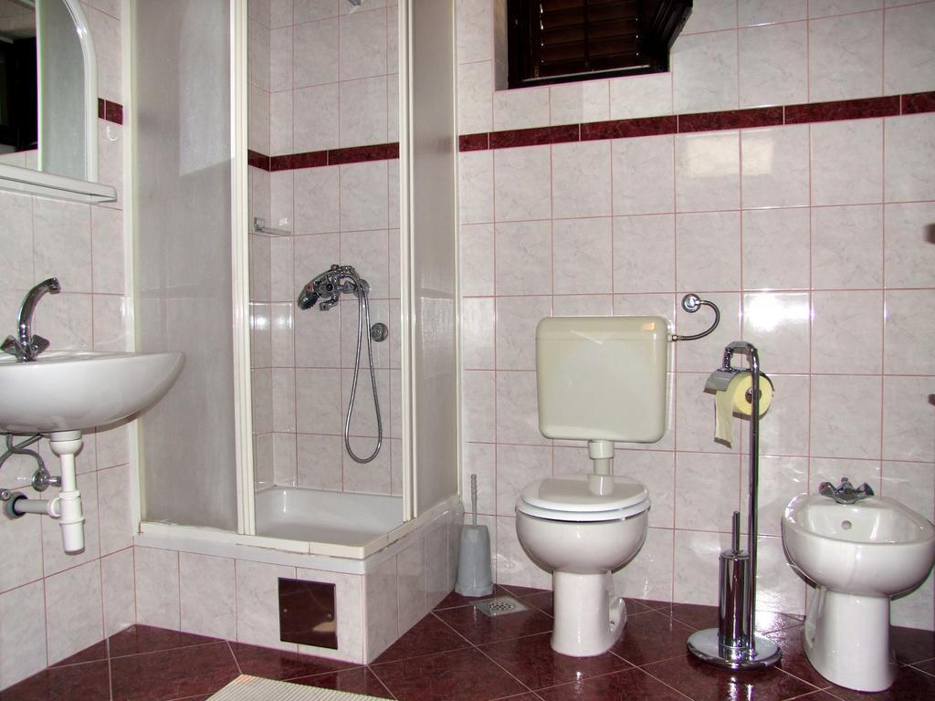 Apartment Perovic Baška Voda Quarto foto